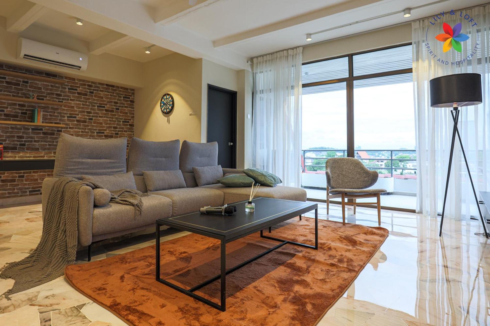 Kl Townhouse By Lilyandloft
