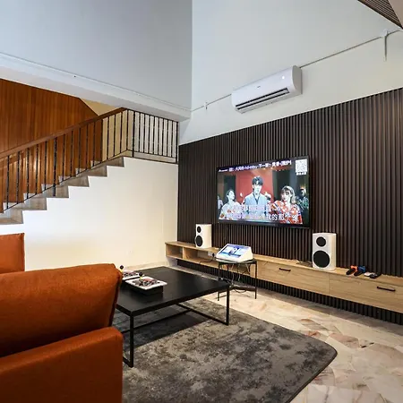 Kl Townhouse Villa By Lilyandloft Kuala Lumpur Exterior photo