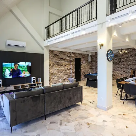 Kl Townhouse Villa By Lilyandloft Kuala Lumpur Exterior photo